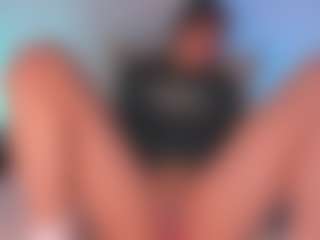 Aylinn Zambrano's Live Sex Cam Show