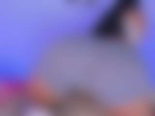 Live cam show with Aylinn Zambrano - Small Tits on livesuperchat.net