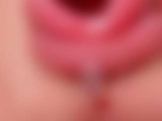 Live cam show with Ali Johansonn - Bedroom Mature on liverealitysex.com