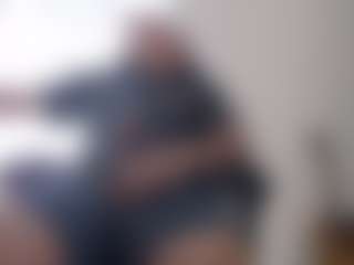 Biggreysweats's Live Sex Cam Show
