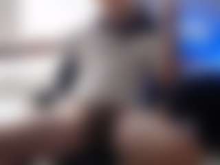 Biggreysweats's Live Sex Cam Show