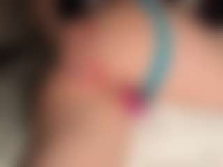 Live cam show with ilona4u - Wet on Camsoda