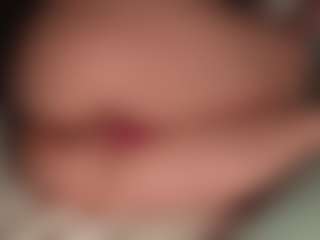 ilona4u's Live Sex Cam Show