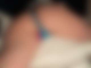 ilona4u's Live Sex Cam Show