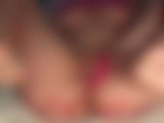 ilona4u's Live Sex Cam Show