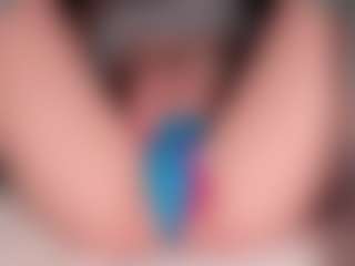 ilona4u's Live Sex Cam Show