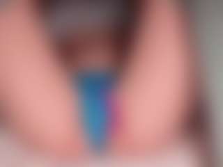 ilona4u's Live Sex Cam Show