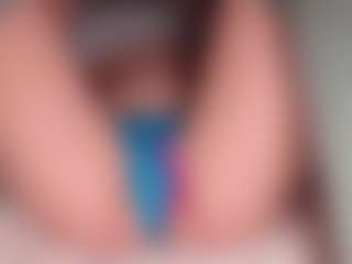 ilona4u MILF webcam performer live streaming