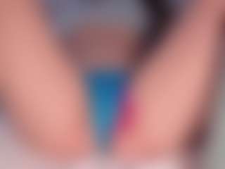 Live cam show with ilona4u - Petite on CSO-WL