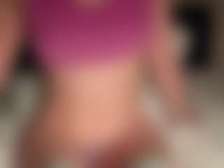 ilona4u's Live Sex Cam Show