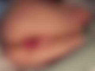 ilona4u MILF webcam performer live streaming