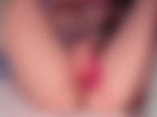 ilona4u's Live Sex Cam Show