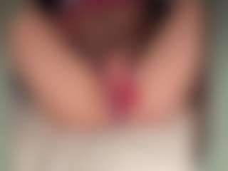 ilona4u's Live Sex Cam Show