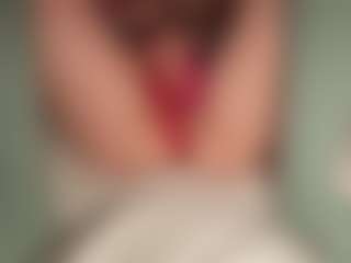ilona4u's Live Sex Cam Show