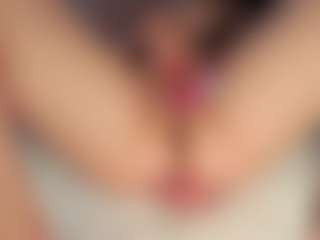 ilona4u's Live Sex Cam Show