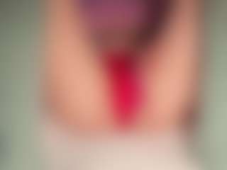 Live cam show with ilona4u - Solo on liverealitysex.com