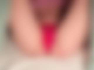 ilona4u's Live Sex Cam Show
