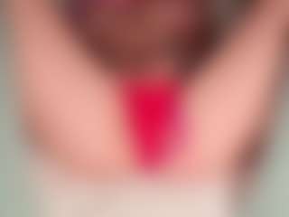 ilona4u's Live Sex Cam Show
