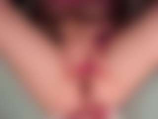Live cam show with ilona4u - Naturaleza on CamClone
