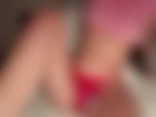 ilona4u's Live Sex Cam Show