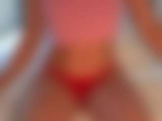 ilona4u MILF webcam performer live streaming
