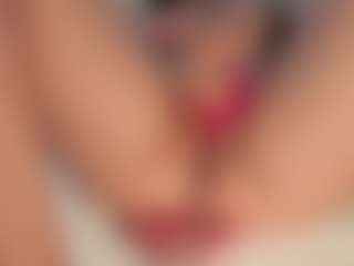 Live cam show with ilona4u - Petite on fapnchat