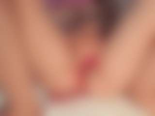 ilona4u's Live Sex Cam Show
