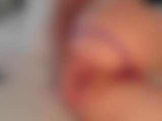 ilona4u's Live Sex Cam Show