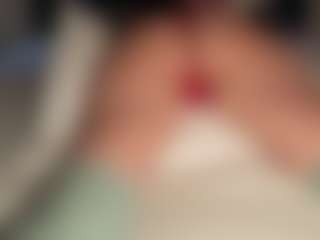 ilona4u's Live Sex Cam Show