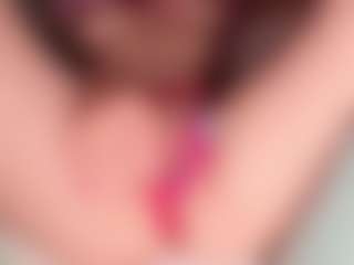 Live cam show with ilona4u - Petite on Camsoda