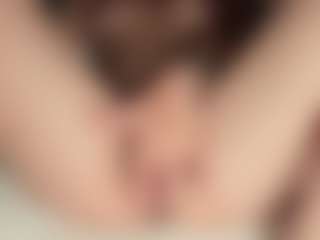 ilona4u's Live Sex Cam Show