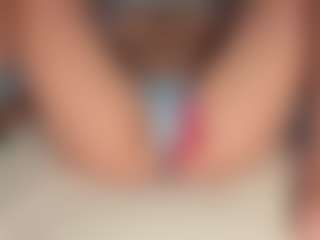 ilona4u's Live Sex Cam Show