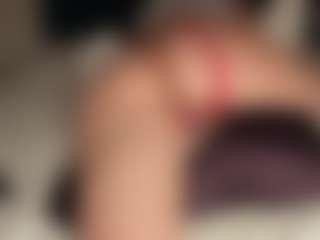 ilona4u's Live Sex Cam Show