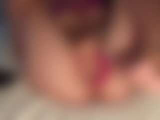 ilona4u's Live Sex Cam Show
