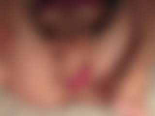 ilona4u's Live Sex Cam Show