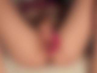 ilona4u's Live Sex Cam Show