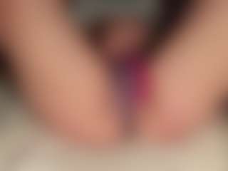 ilona4u's Live Sex Cam Show