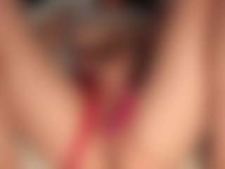 ilona4u's Live Sex Cam Show