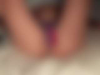 ilona4u's Live Sex Cam Show