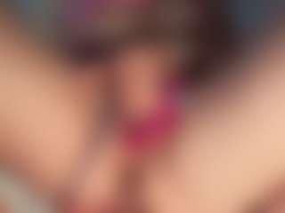 ilona4u's Live Sex Cam Show