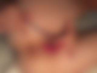 ilona4u's Live Sex Cam Show