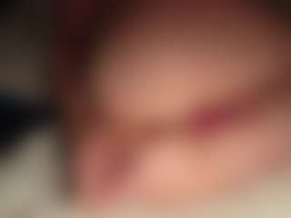 ilona4u's Live Sex Cam Show