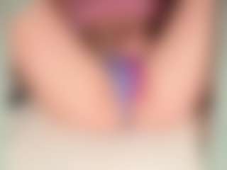 ilona4u's Live Sex Cam Show