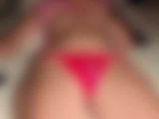 ilona4u MILF webcam performer live streaming