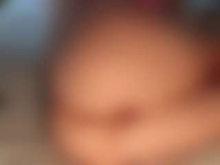 ilona4u's Live Sex Cam Show