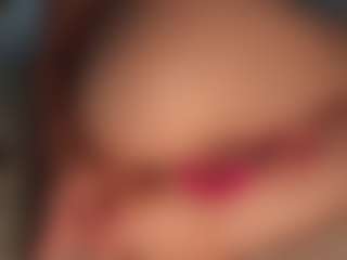 ilona4u's Live Sex Cam Show