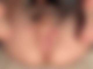 ilona4u's Live Sex Cam Show