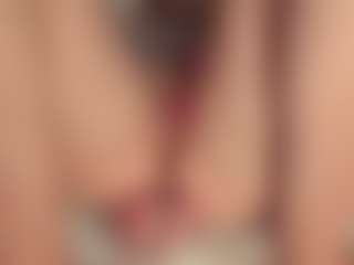ilona4u's Live Sex Cam Show