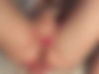 ilona4u's Live Sex Cam Show