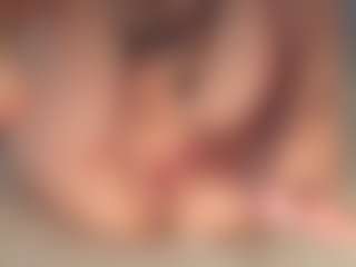 ilona4u's Live Sex Cam Show